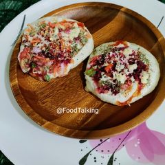 A picture of Mini Uttapam Pizza.