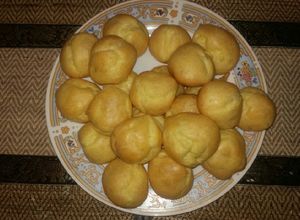 Una foto de Pasta Choux (masa bomba)
