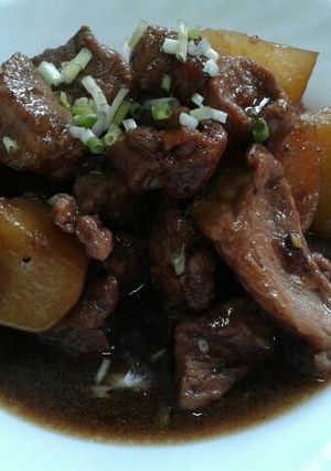 A picture of Pork and Potatoes in Soy Sauce (Adobo).