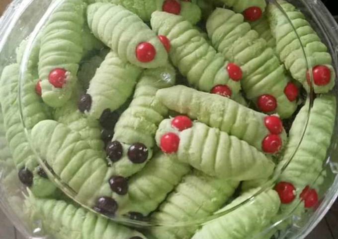 Kue kering ulat ijo