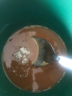 Una foto de Salsa de mostaza y miel para el salmón