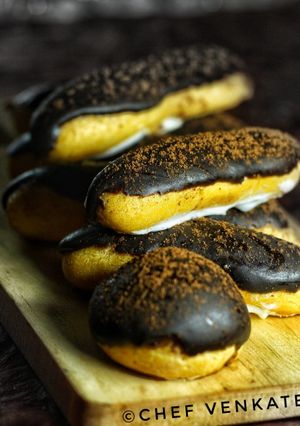 A picture of Chocolate eclairs.