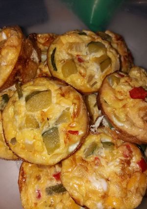Una foto de Muffins de huevo y zapallitos