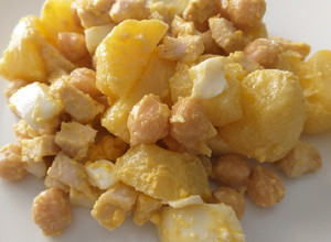 Foto principal de Ensalada de patatas con garbanzos