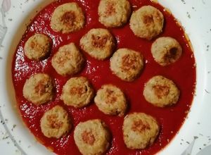 Foto di 268 Polpette di tonno e asiago al sugo rosso