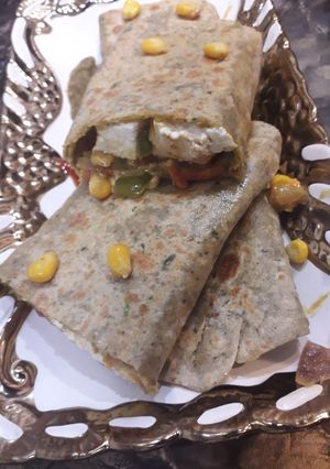 A picture of Indian style burrito.