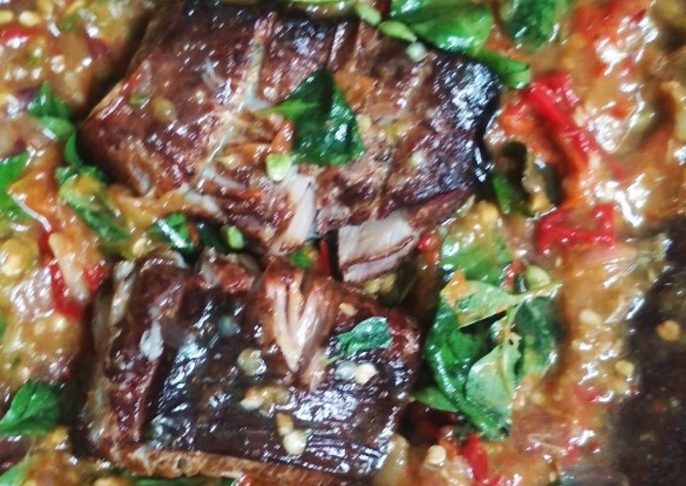 Sambal kemangi ikan asap