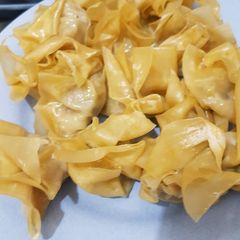 A picture of Siomay/dimsum.