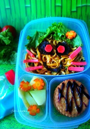 Foto resep Bekal Anak Mie Goreng karakter kucing mudah unik