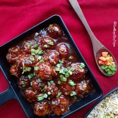 A picture of Veg Manchurian (Gravy).