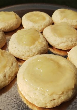Una foto de Galletitas con crema de limón