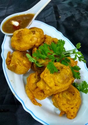 A picture of Aloo ki Kachori.