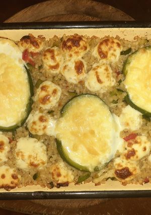 Una foto de Arroz yamaní con zapallito relleno gratinado