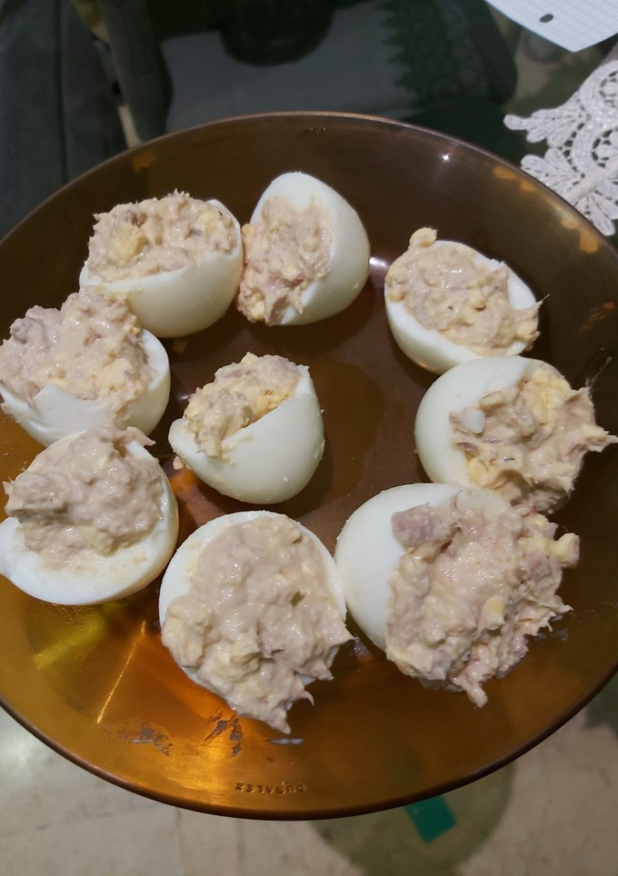 Una foto de Huevos rellenos