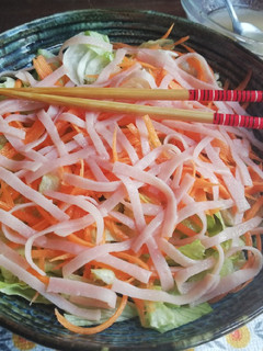 Una foto de Ensalada china casera🥢