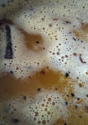 A picture of Mushoorir daal(red lentil).