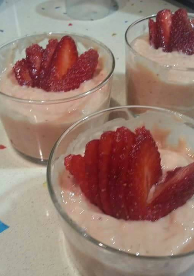 Una foto de Natillas de fresa