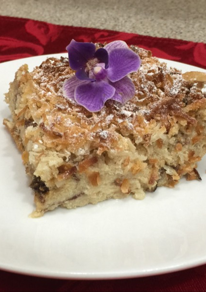 Una foto de Pudín de pan con coco y macadamia