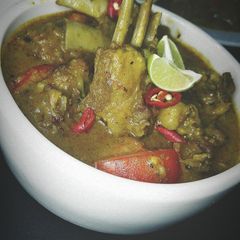 A picture of Lamb Curry.
