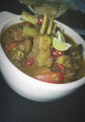 A picture of Lamb Curry.