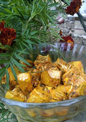 A picture of Kathal Pickle.