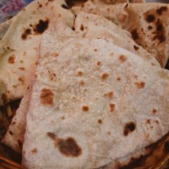 A picture of Roti.