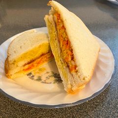 A picture of Vegan Inkigayo Sandwitch.