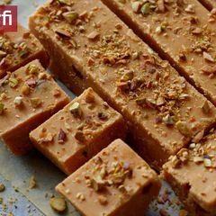 A picture of Besan barfi.