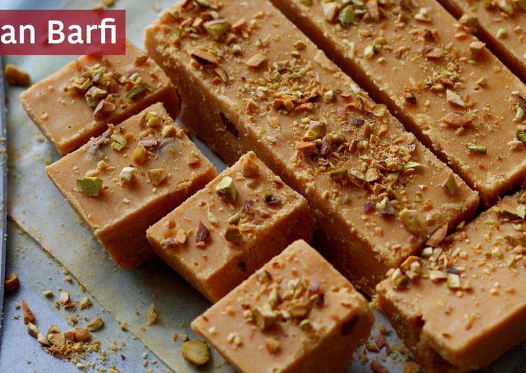 Recipe of Quick Besan barfi