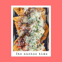 A picture of Cheesy nachos platter😋😋❤️.