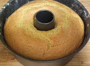 Foto di Ciambellone soffice al limone con olio di cocco