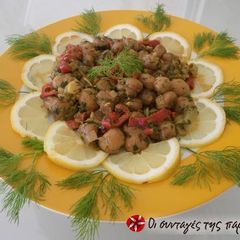 A picture of Spicy pan-roasted mushrooms.