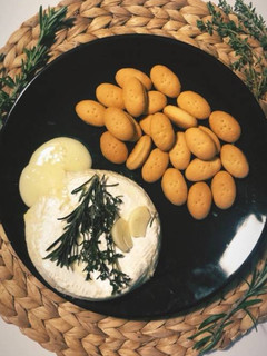 Una foto de Camembert al horno