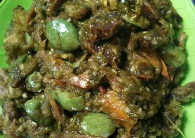 Sambel ijo pete,teri pedasss