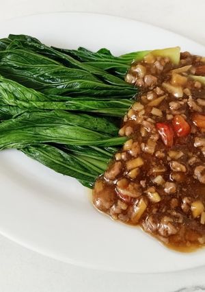 Foto resep Pokcoy siram daging ala Chinese Restaurant