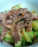 Dưa leo xào thịt bò