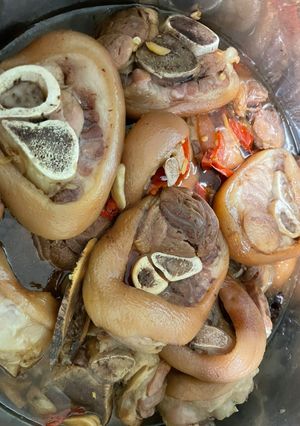 滷豬腳 的食譜成品照片