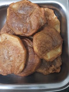 सिंघाड़े के आटे की पकौड़ी(singhade ke aate ki pakodi recipe in hindi) रेसिपी मुख्य फोटो
