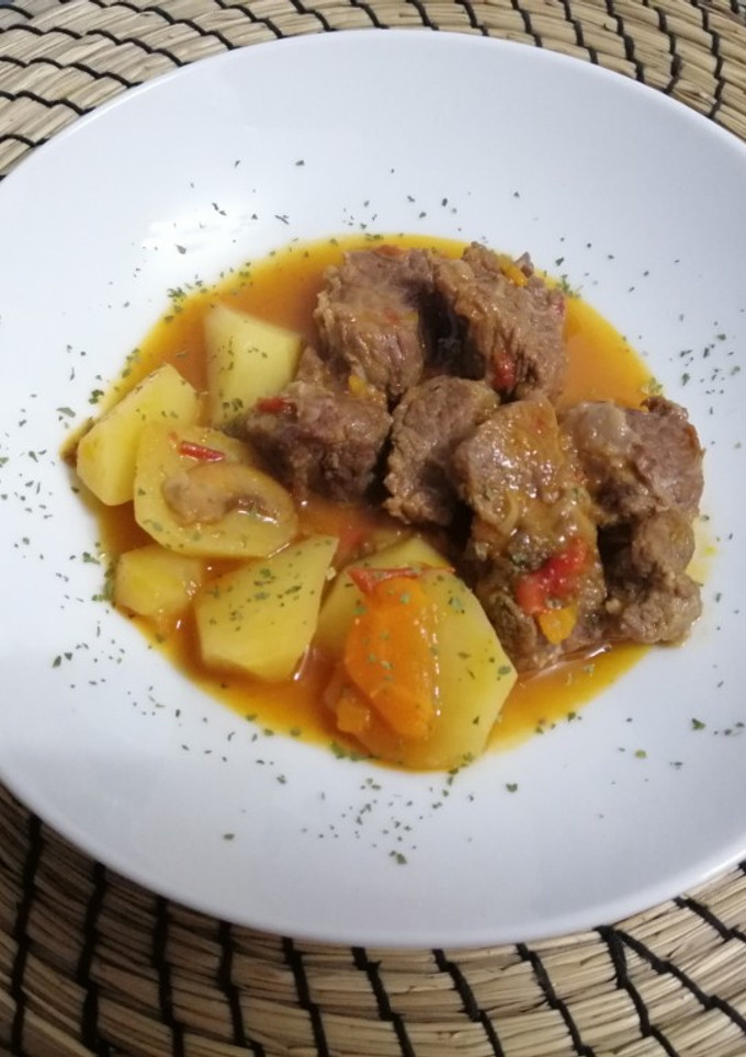 Una foto de Carne guisada con patatas