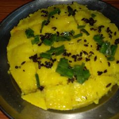 A picture of Khaman Dhokla.