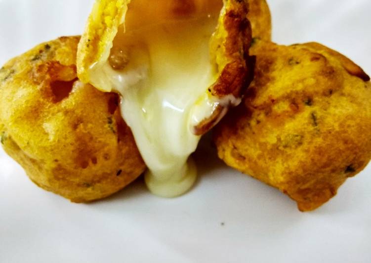 Recipe of Perfect Cheesy golgappa fritters