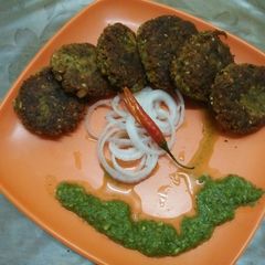 A picture of Chicken tikki.