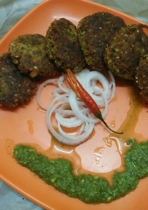A picture of Chicken tikki.