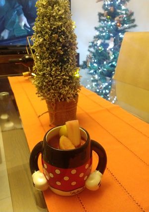 Una foto de Ponche navideño de cítricos