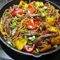 A picture of Pepper Steak Noodles.