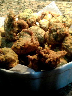 Una foto de Buñuelos de ESPINACA, a mi manera. #Mercado #espinaca