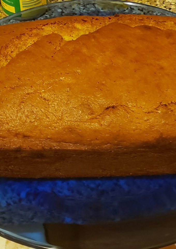 A picture of Sour cream banana bread.