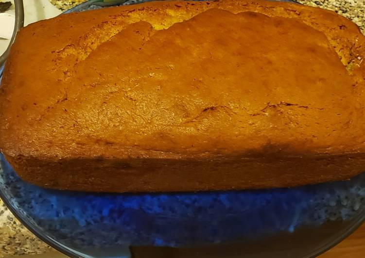 Recipe of Favorite Sour cream banana bread