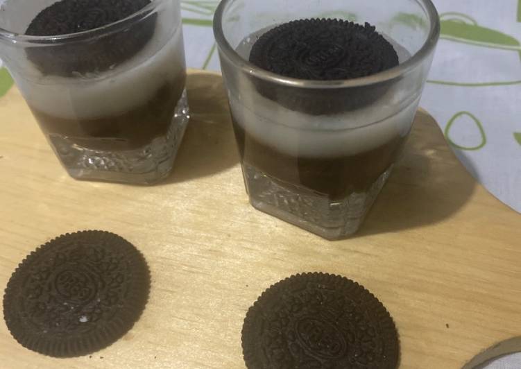 Puding coklat oreo