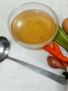 Una foto de Caldo de verduras